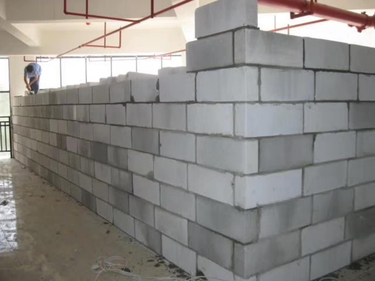 大宁蒸压加气混凝土砌块承重墙静力和抗震性能的研究